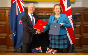 UK and New Zealand sign new free trade deal